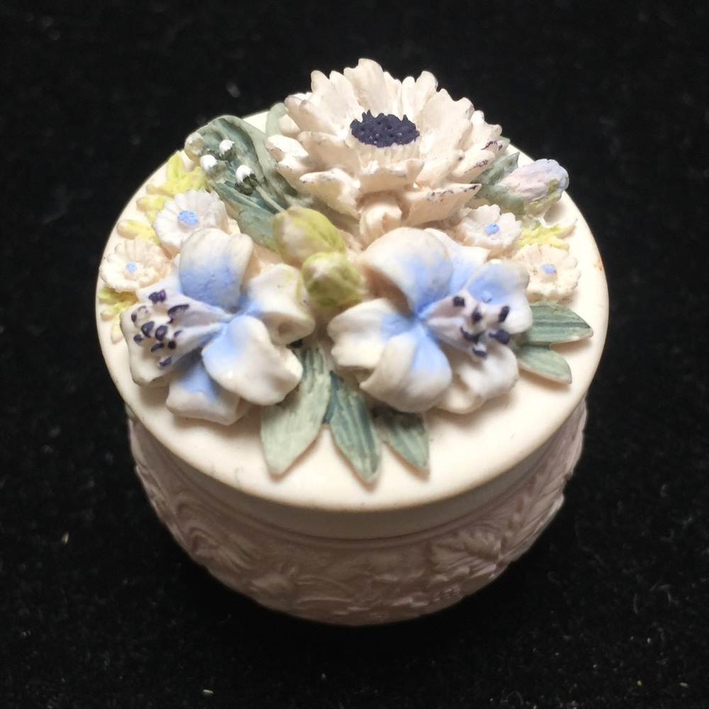 Vintage English Ceramic Floral Trinket Box